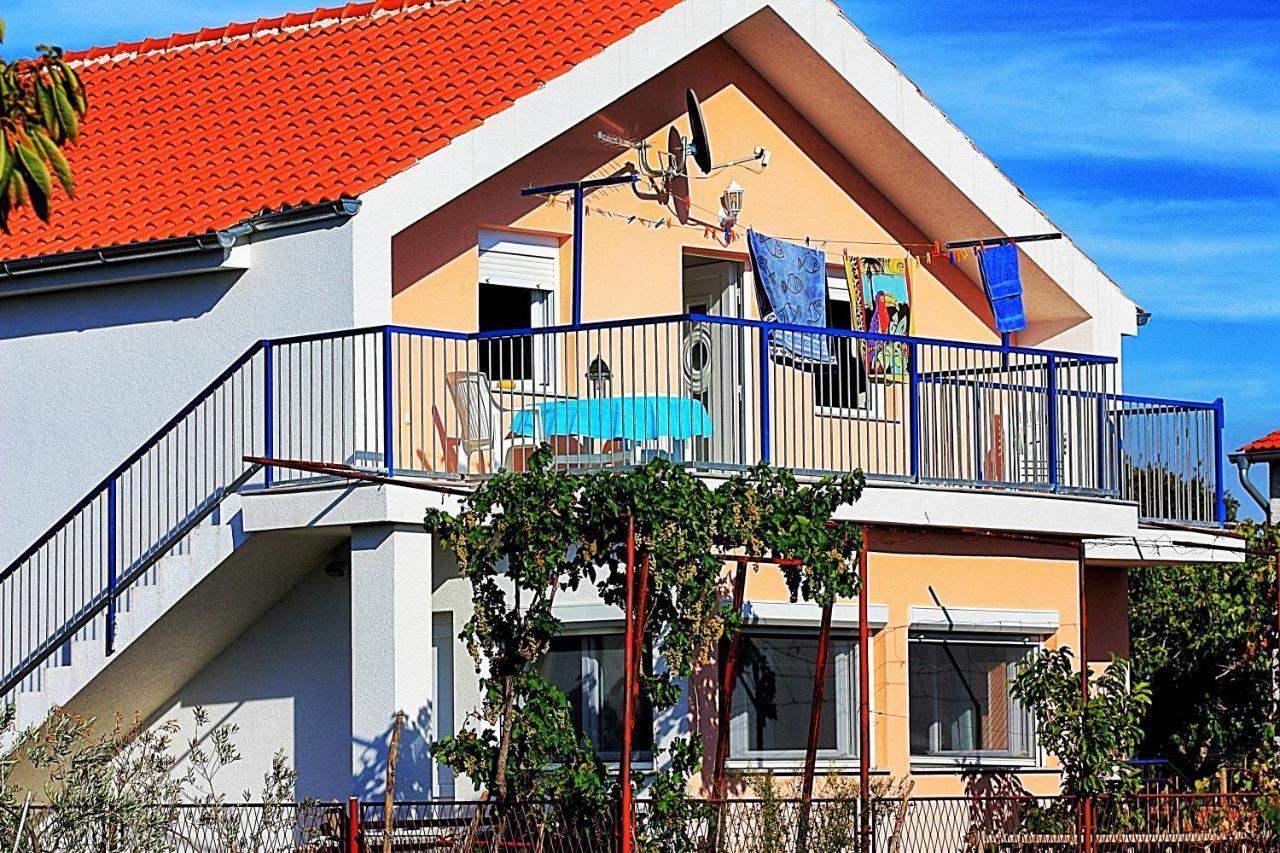 Apartment Mary ซูโกชัน ภายนอก รูปภาพ